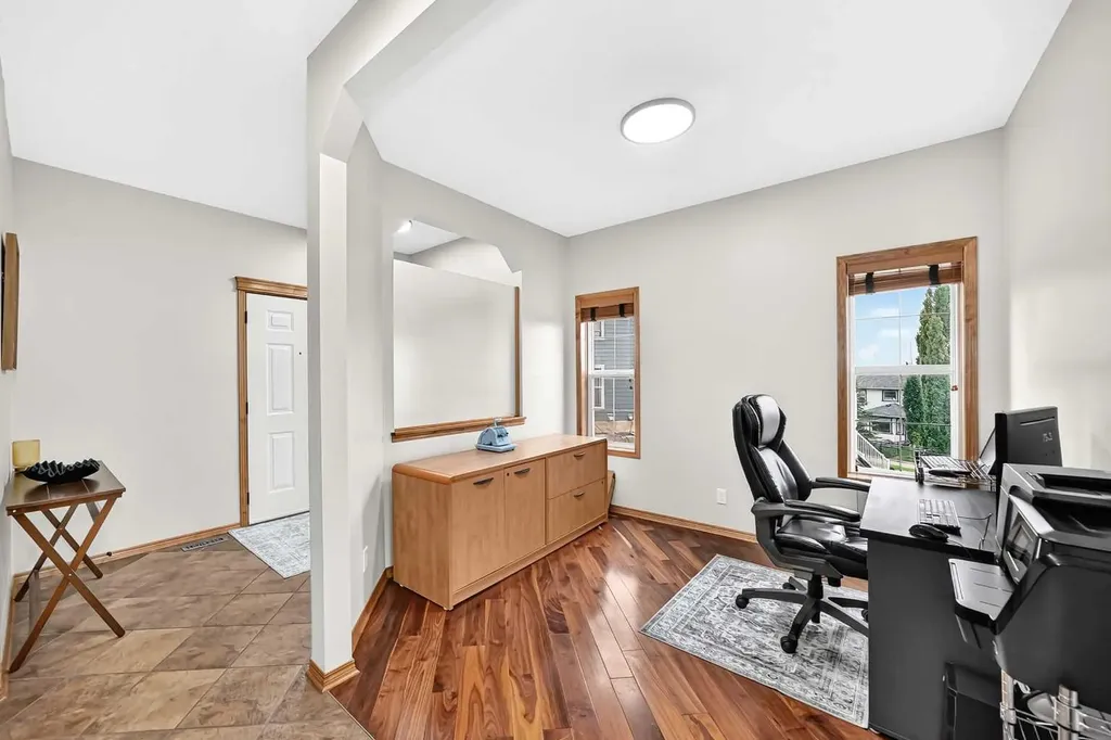 145 Panamount Place NW Calgary AB T3K5Y5