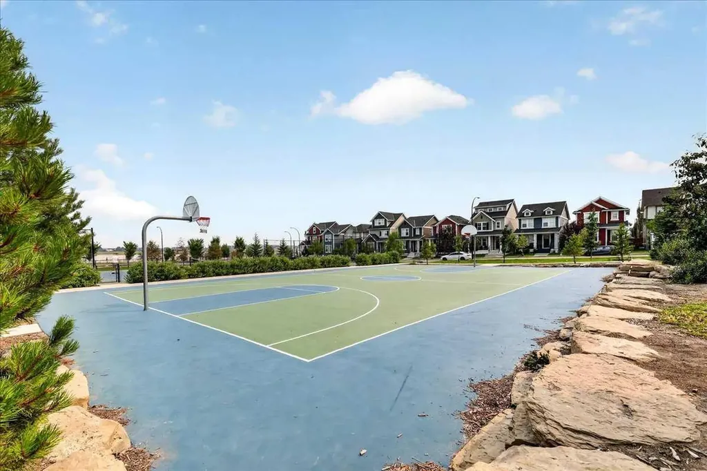 435 South Point Lane SW Airdrie AB T4B 5G8