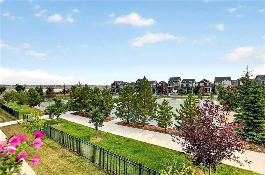435 South Point Lane SW Airdrie AB T4B 5G8