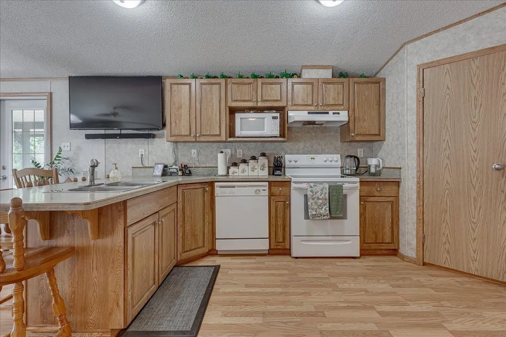 430030 Range Road 242a Rural Ponoka County AB T4J 1R1