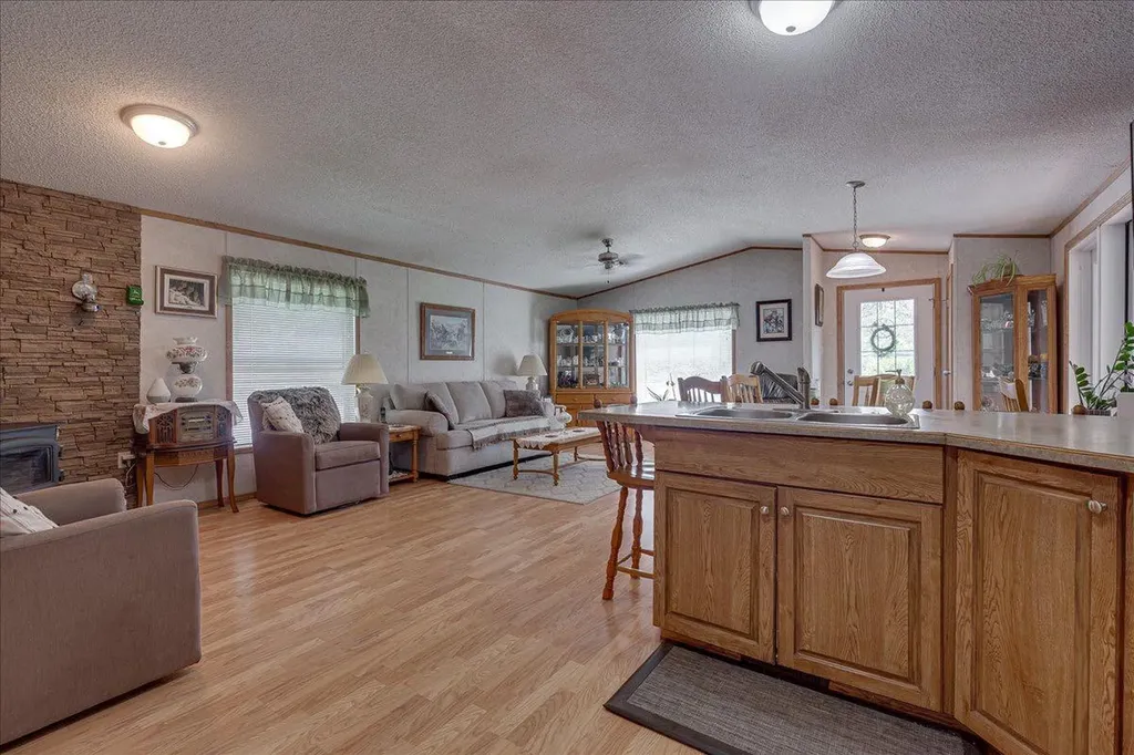 430030 Range Road 242a Rural Ponoka County AB T4J 1R1