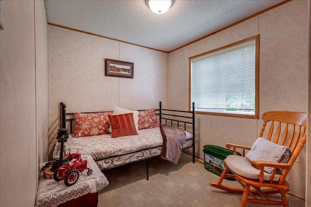 430030 Range Road 242a Rural Ponoka County AB T4J 1R1