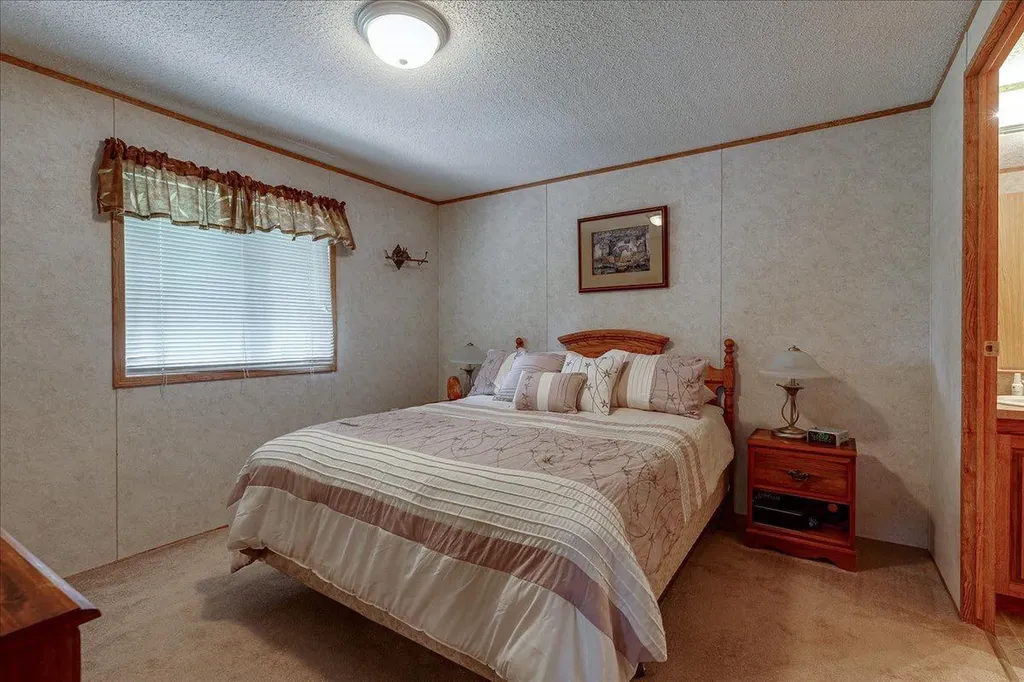 430030 Range Road 242a Rural Ponoka County AB T4J 1R1