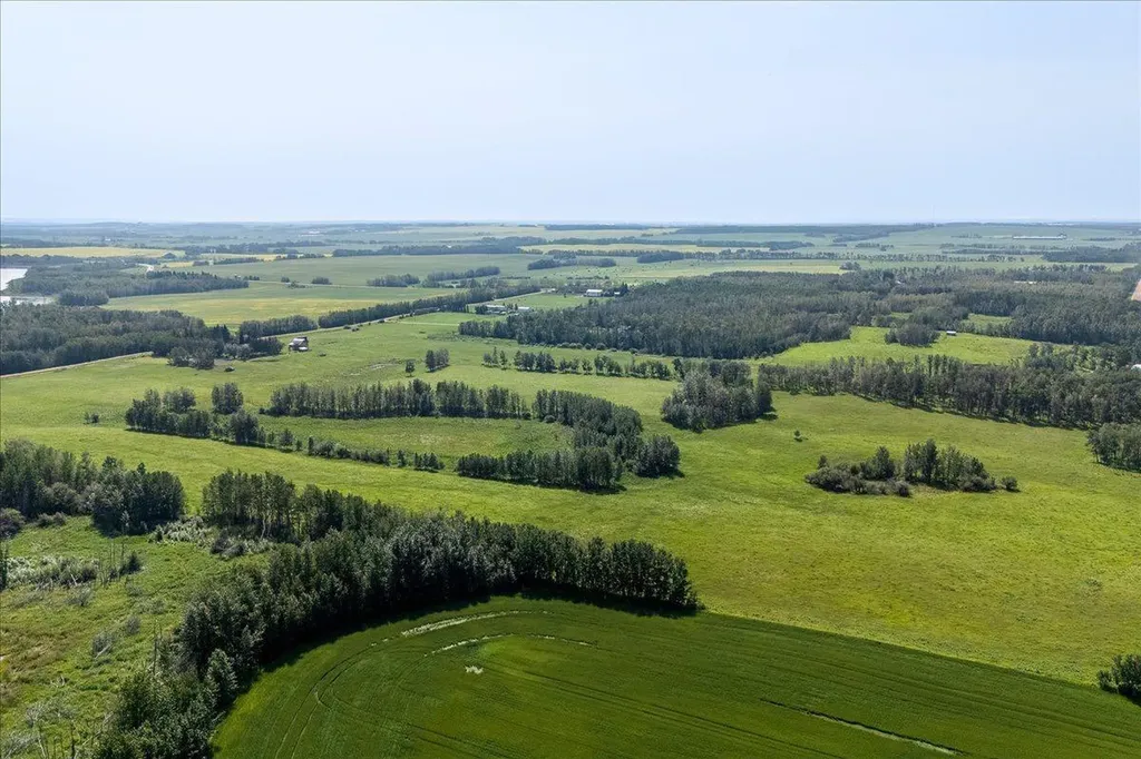 430030 Range Road 242a Rural Ponoka County AB T4J 1R1