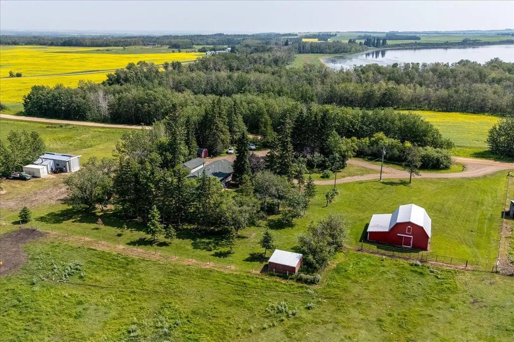 430030 Range Road 242a Rural Ponoka County AB T4J 1R1