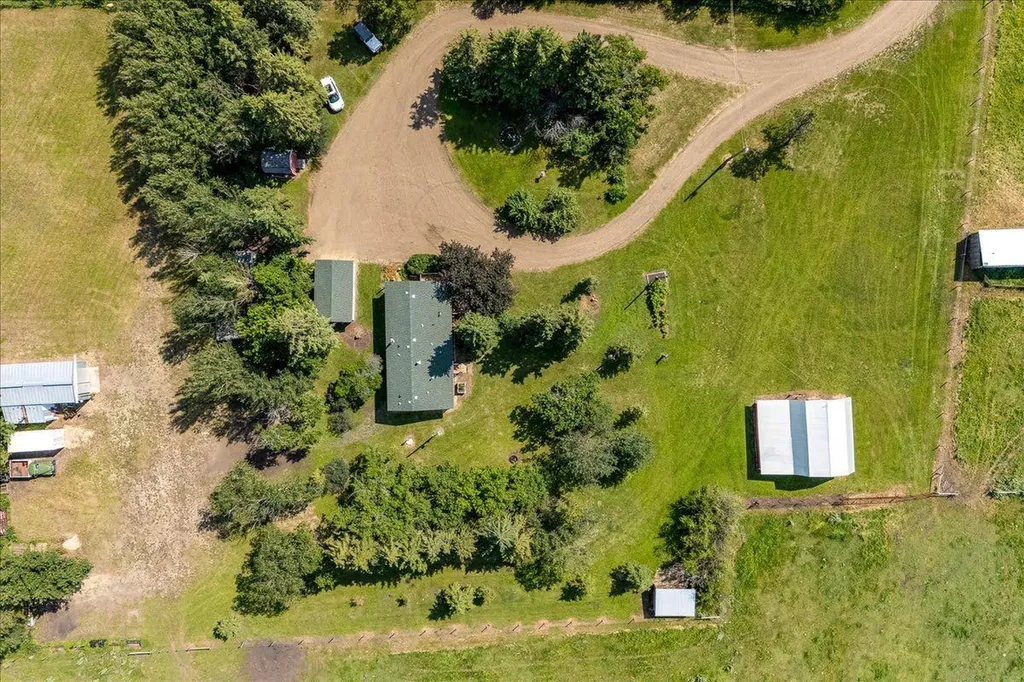 430030 Range Road 242a Rural Ponoka County AB T4J 1R1