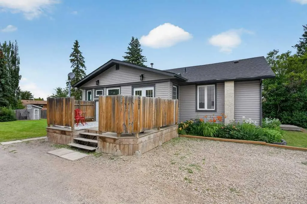 5202 57 Avenue Olds AB T4H1J3