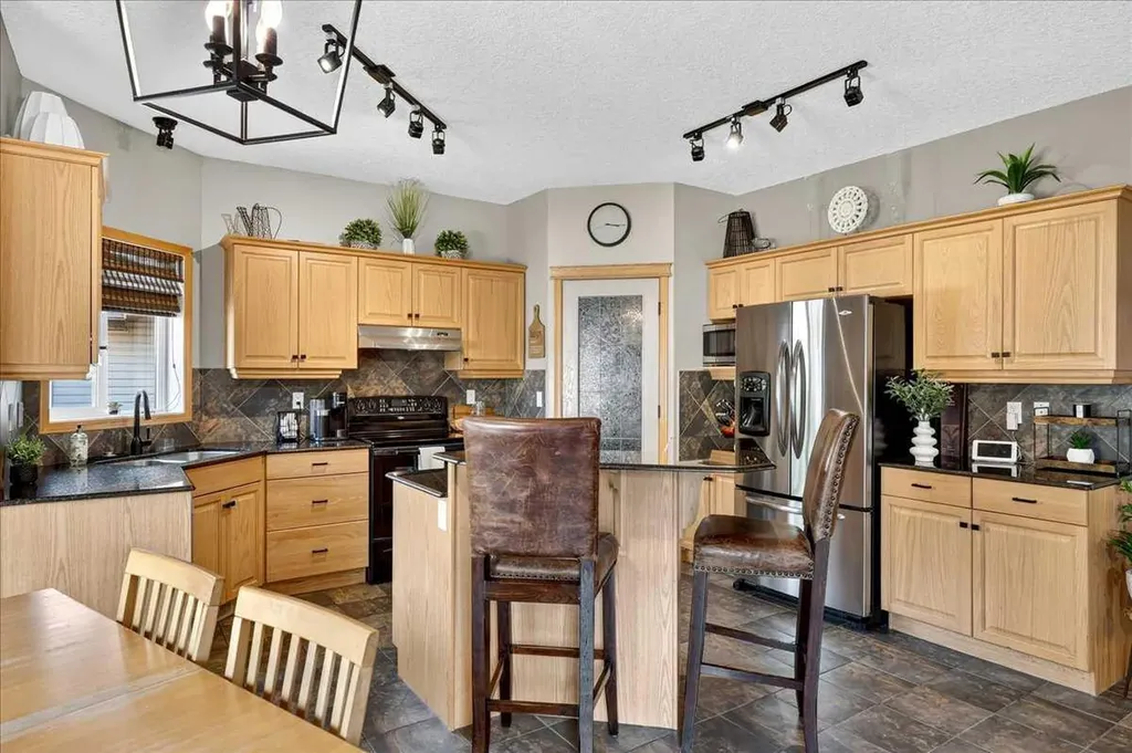 1418 Kings Heights Boulevard SE Airdrie AB T4A 0A1