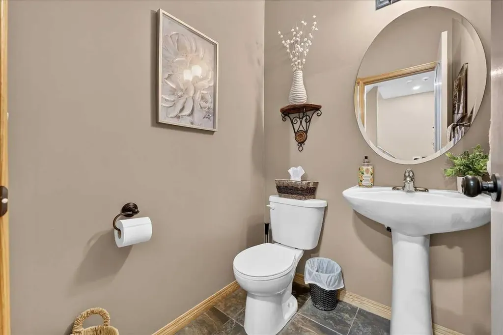 1418 Kings Heights Boulevard SE Airdrie AB T4A 0A1
