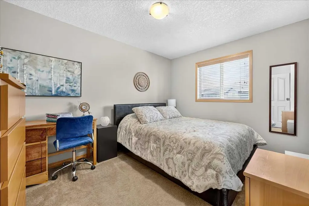 1418 Kings Heights Boulevard SE Airdrie AB T4A 0A1
