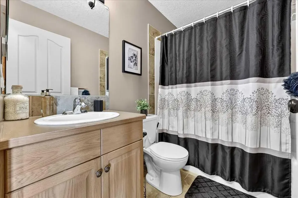 1418 Kings Heights Boulevard SE Airdrie AB T4A 0A1