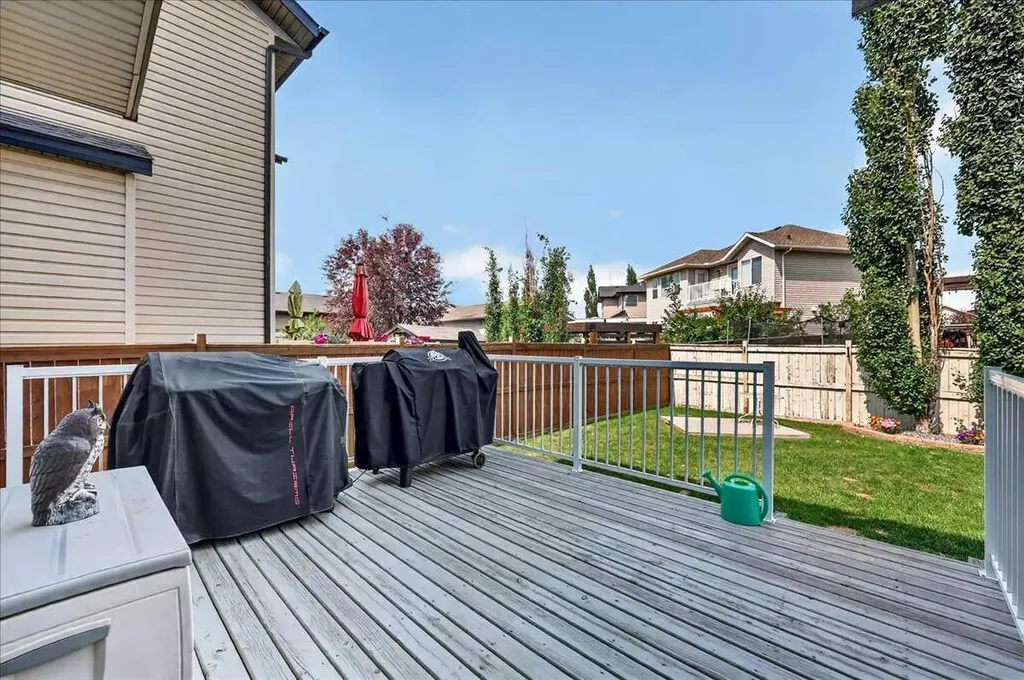 1418 Kings Heights Boulevard SE Airdrie AB T4A 0A1