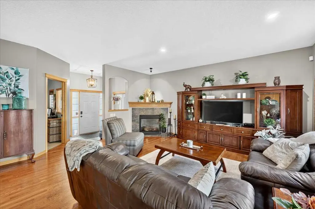 1418 Kings Heights Boulevard SE Airdrie AB T4A 0A1