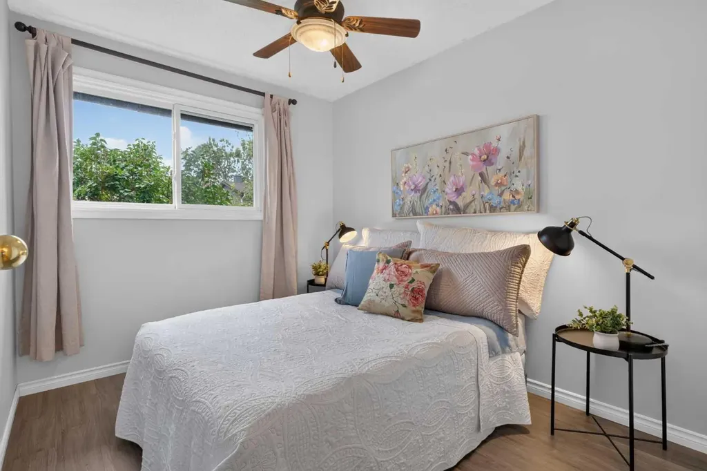 179 Pinecliff Close NE Calgary AB T1Y 4N4