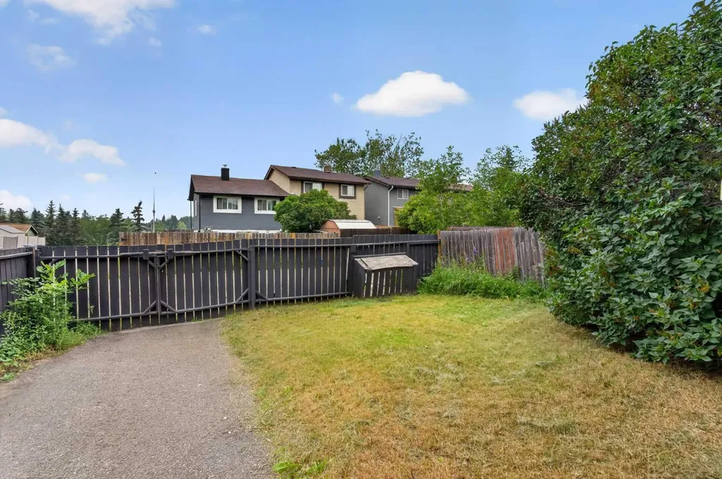 179 Pinecliff Close NE Calgary AB T1Y 4N4