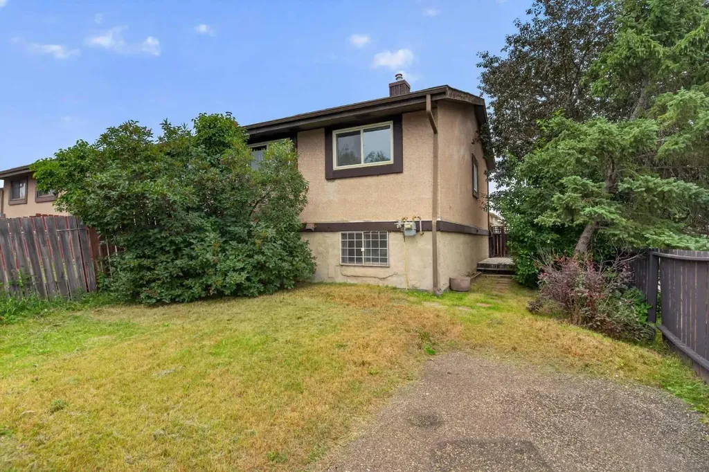 179 Pinecliff Close NE Calgary AB T1Y 4N4