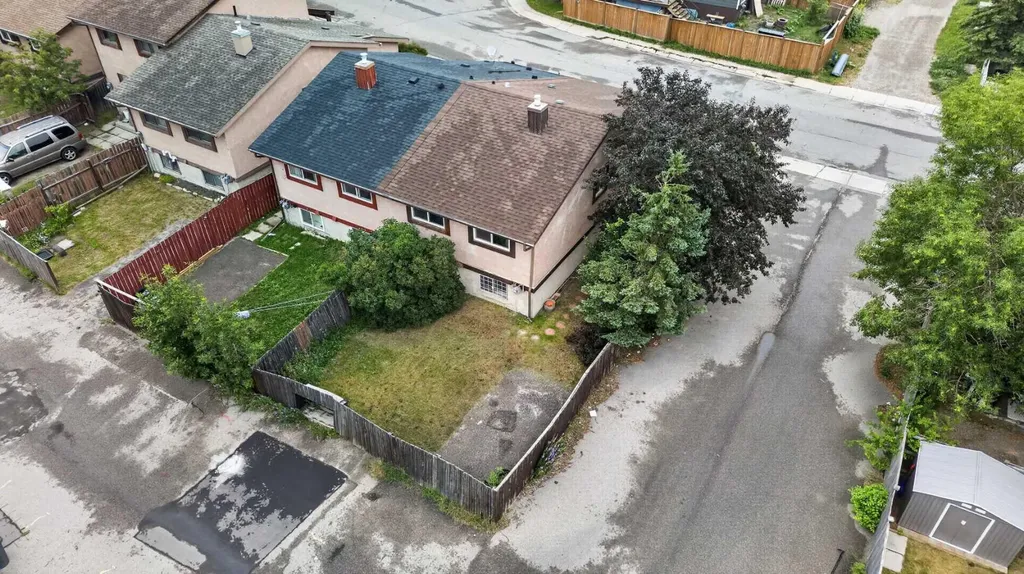 179 Pinecliff Close NE Calgary AB T1Y 4N4