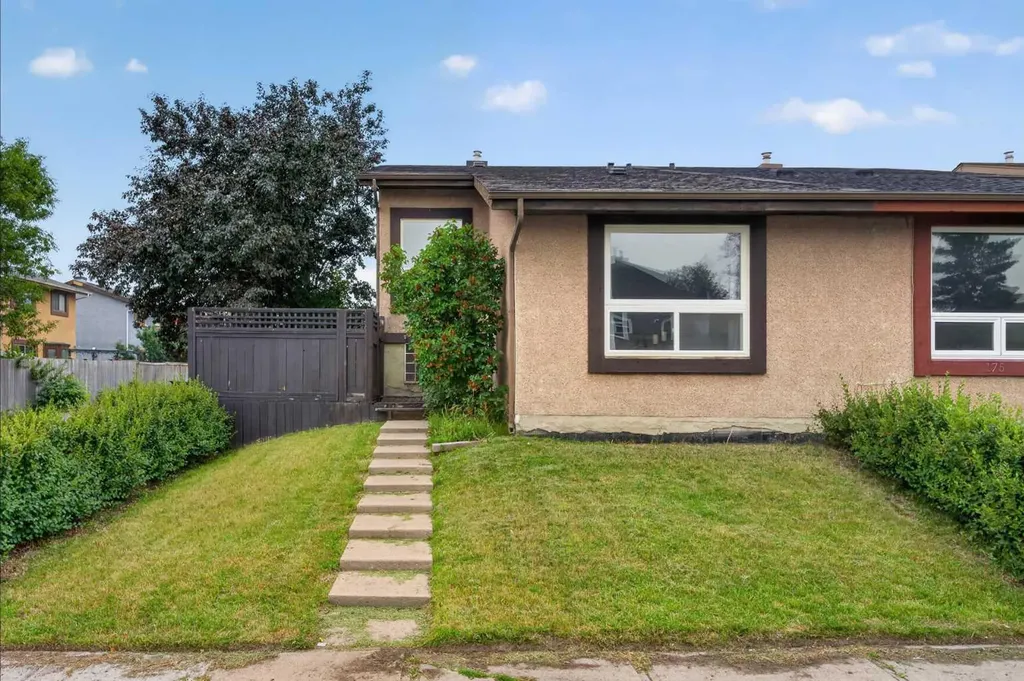 179 Pinecliff Close NE Calgary AB T1Y 4N4