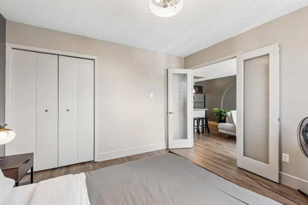 505 19 Avenue SW Calgary AB T2S 0E4