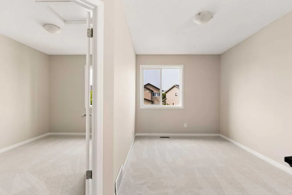 59 Elgin Meadows Park SE Calgary AB T2Z 1B5