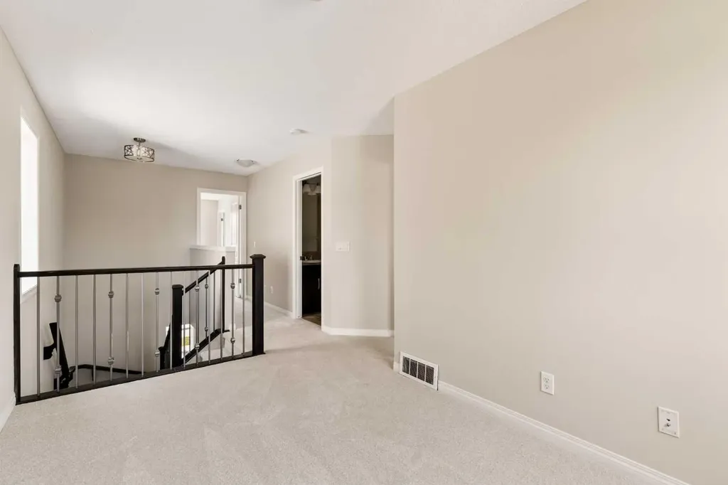 59 Elgin Meadows Park SE Calgary AB T2Z 1B5