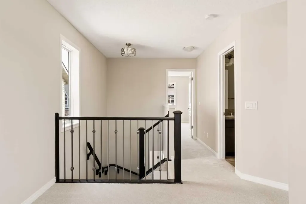 59 Elgin Meadows Park SE Calgary AB T2Z 1B5