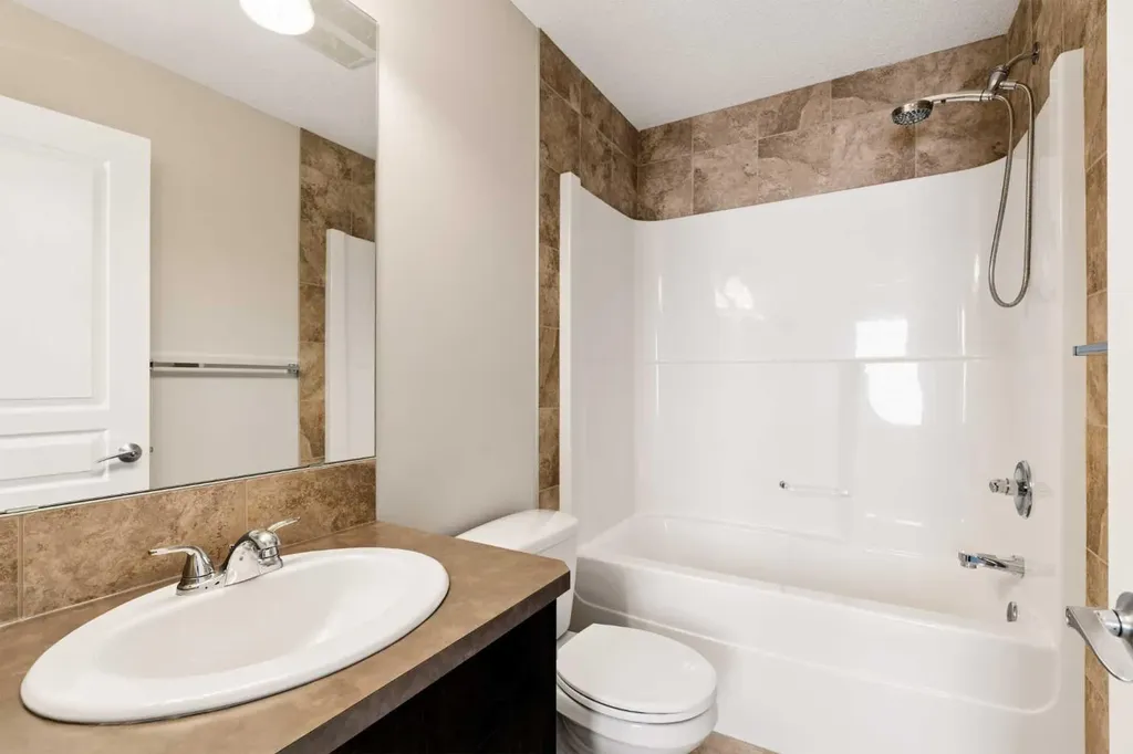 59 Elgin Meadows Park SE Calgary AB T2Z 1B5