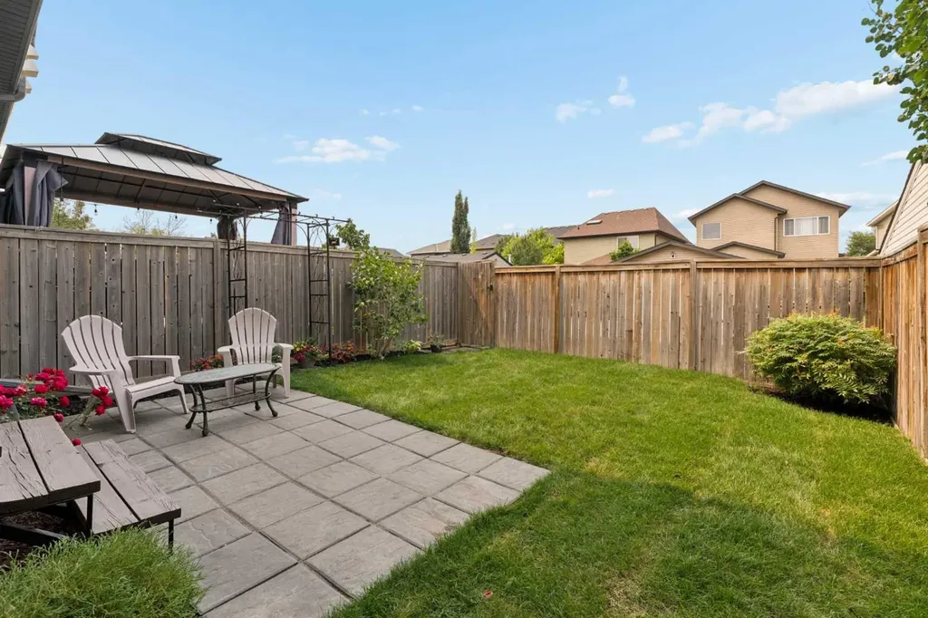 59 Elgin Meadows Park SE Calgary AB T2Z 1B5