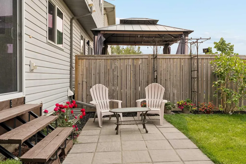 59 Elgin Meadows Park SE Calgary AB T2Z 1B5