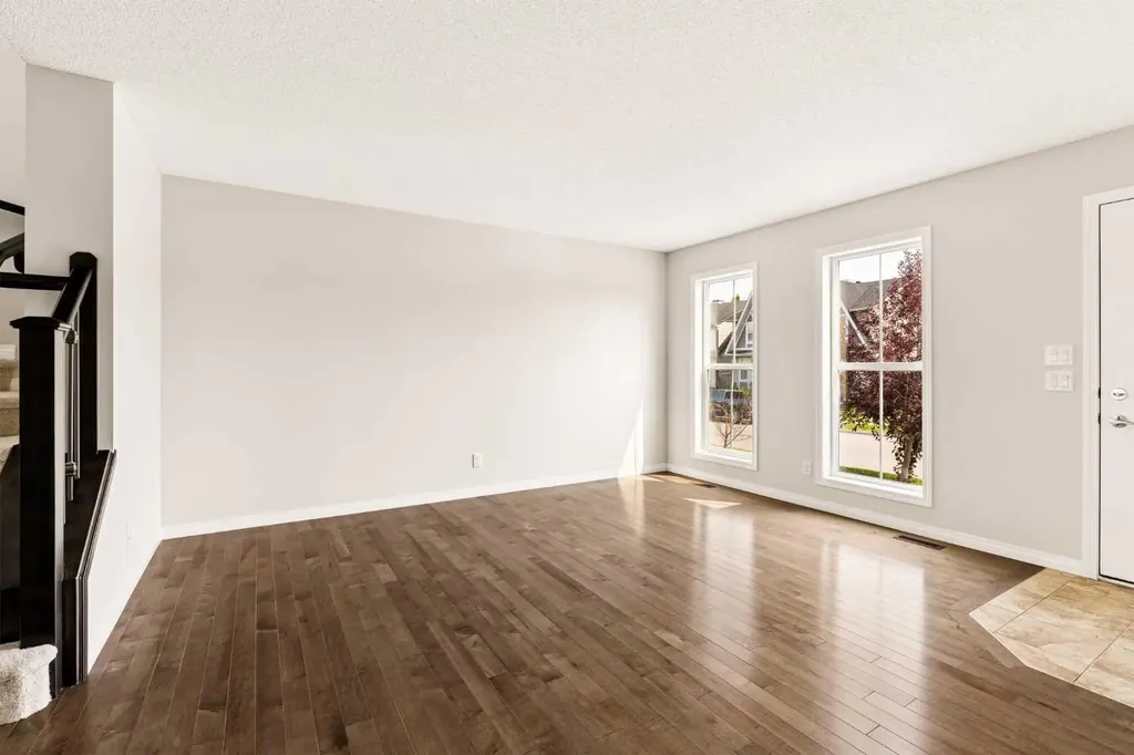 59 Elgin Meadows Park SE Calgary AB T2Z 1B5