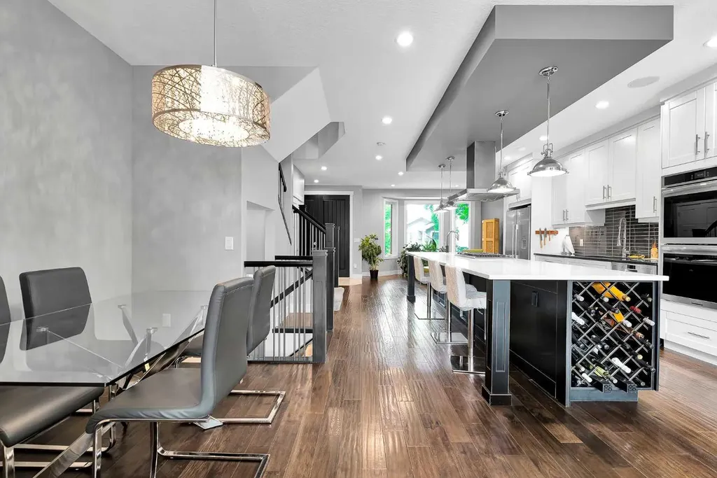 425 21 Avenue NW Calgary AB T2M 1J6