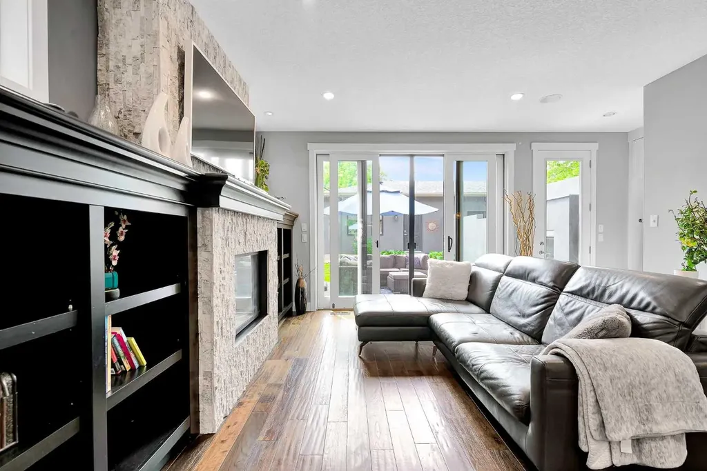 425 21 Avenue NW Calgary AB T2M 1J6