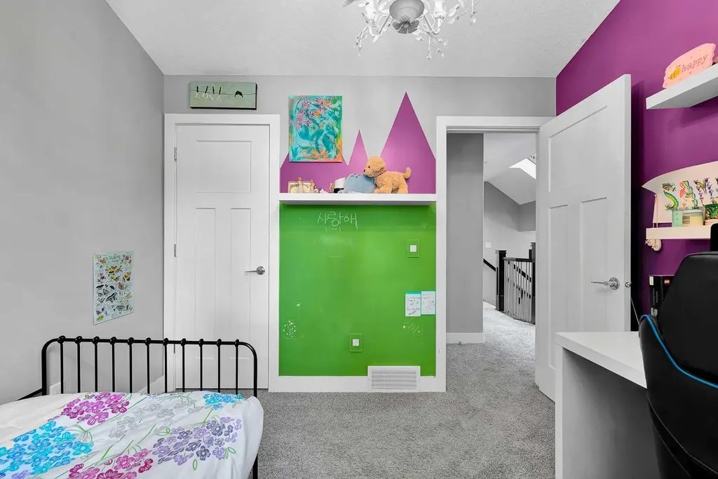425 21 Avenue NW Calgary AB T2M 1J6