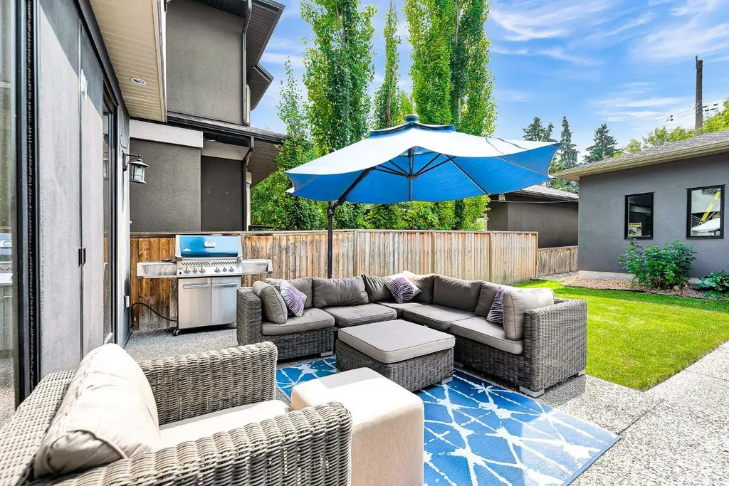 425 21 Avenue NW Calgary AB T2M 1J6
