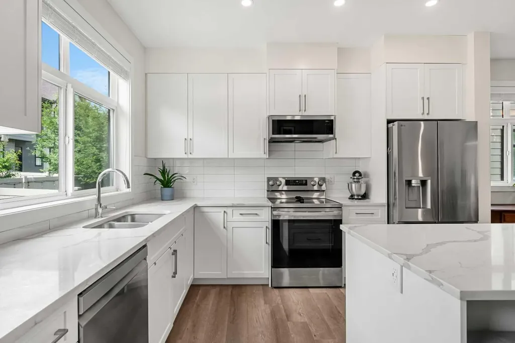 1218 Sage Meadows Gardens NW Calgary AB T3P 1K3