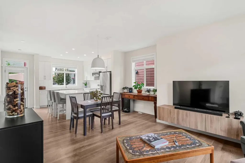 1218 Sage Meadows Gardens NW Calgary AB T3P 1K3