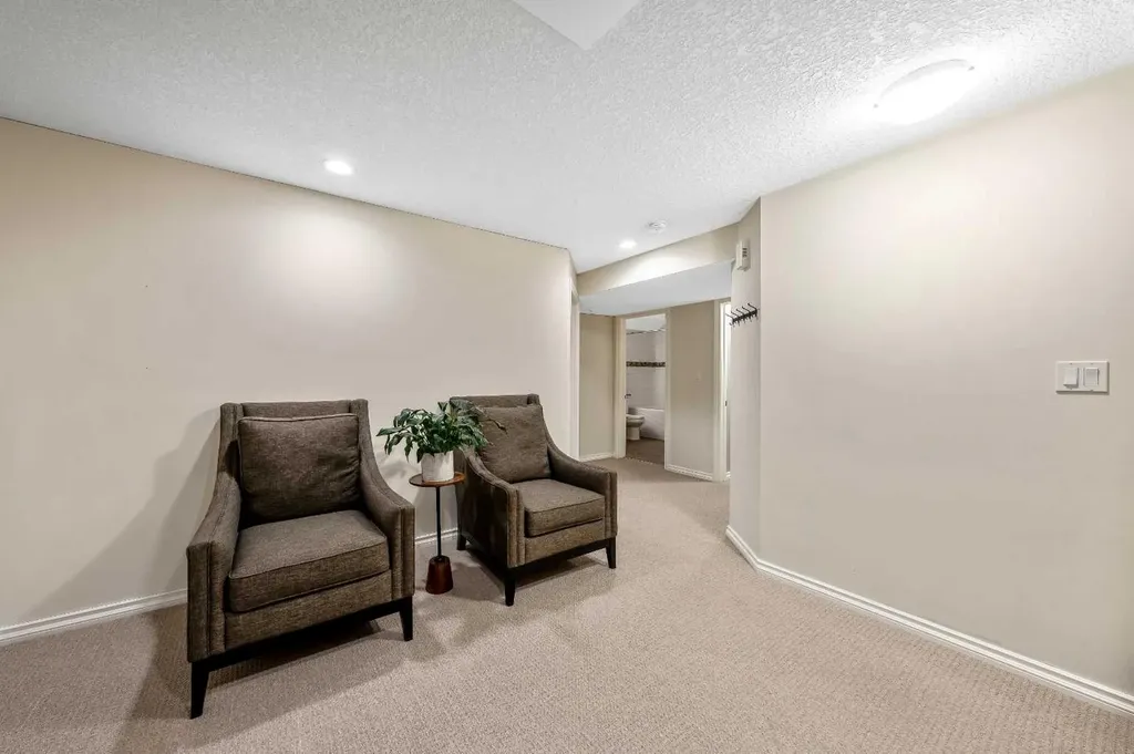 114 Chapalina Close SE Calgary AB T2X3W4