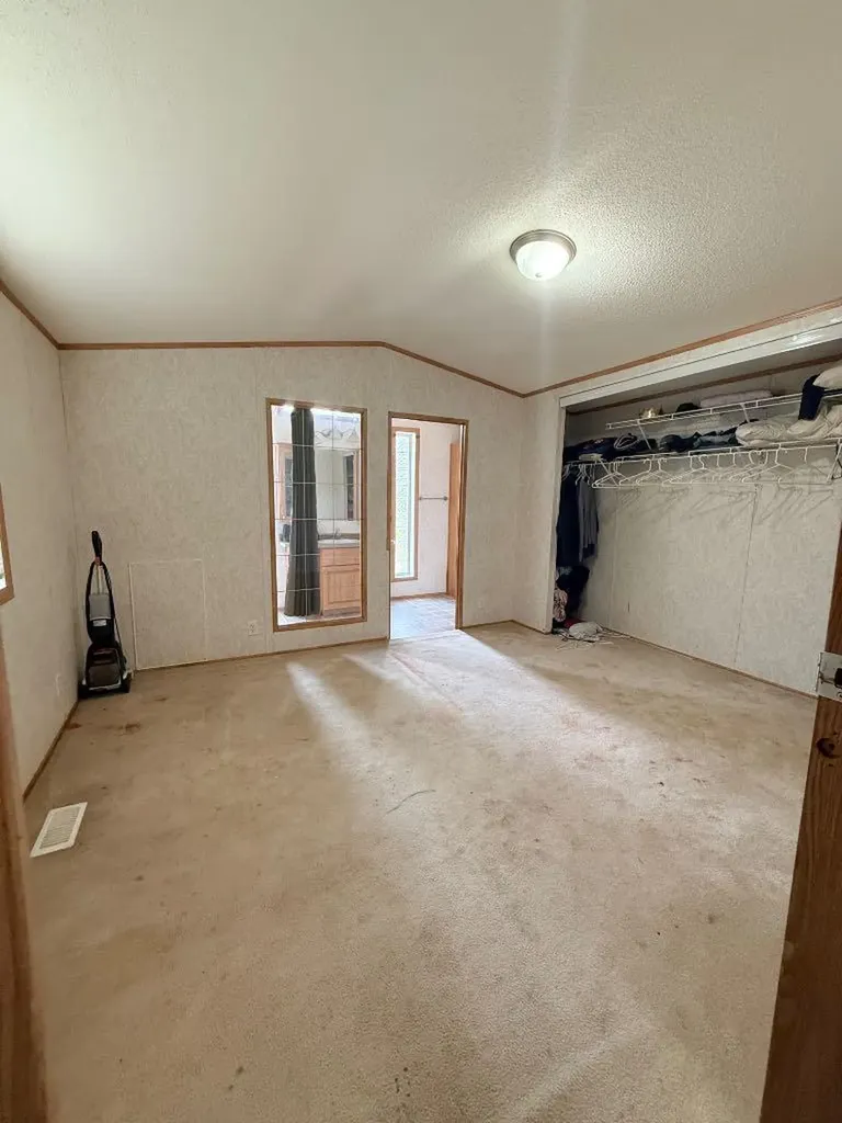5104 48 Avenue Fort Vermilion AB T0H1N0