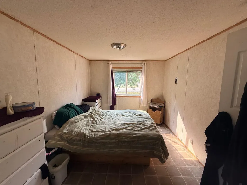 5104 48 Avenue Fort Vermilion AB T0H1N0