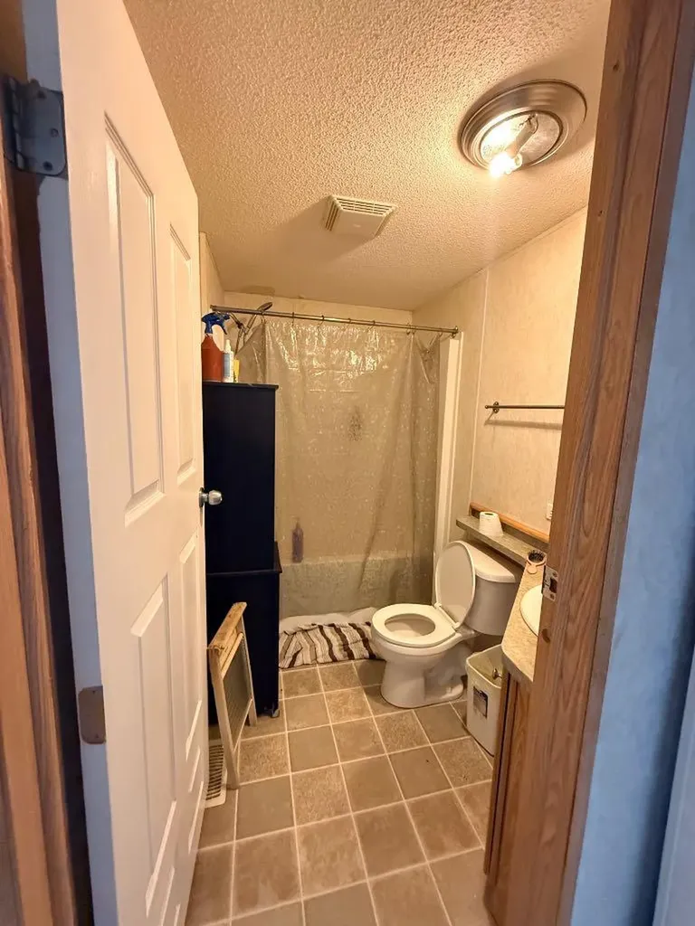 5104 48 Avenue Fort Vermilion AB T0H1N0