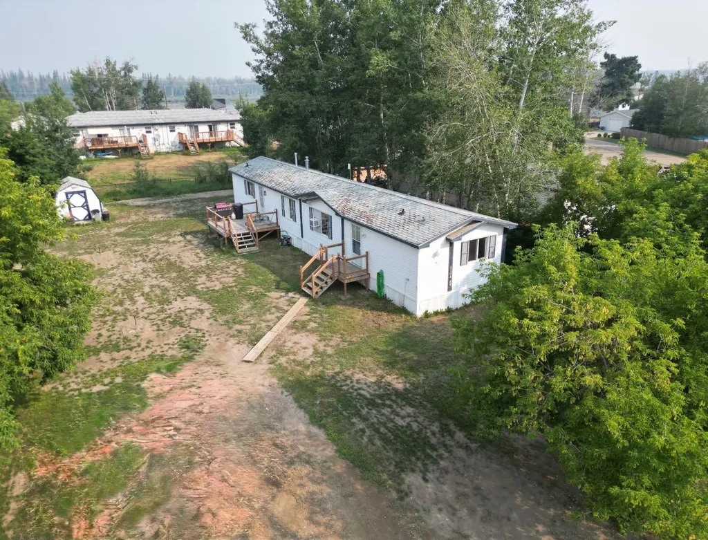 5104 48 Avenue Fort Vermilion AB T0H1N0