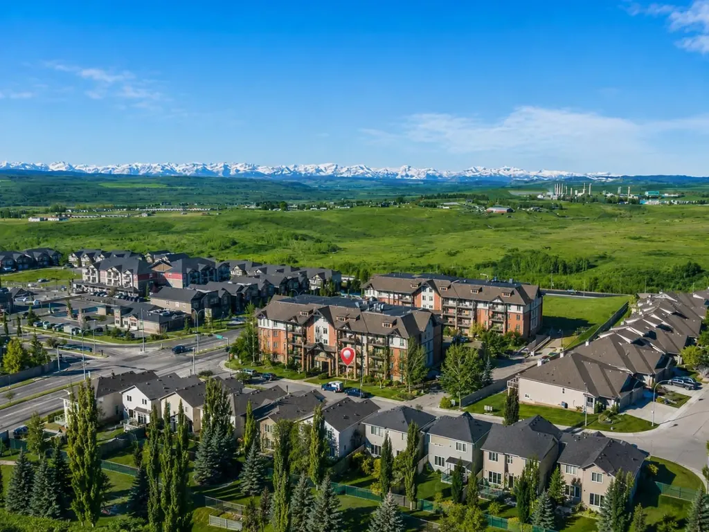 15 Sunset Square Cochrane AB T4C 0E7