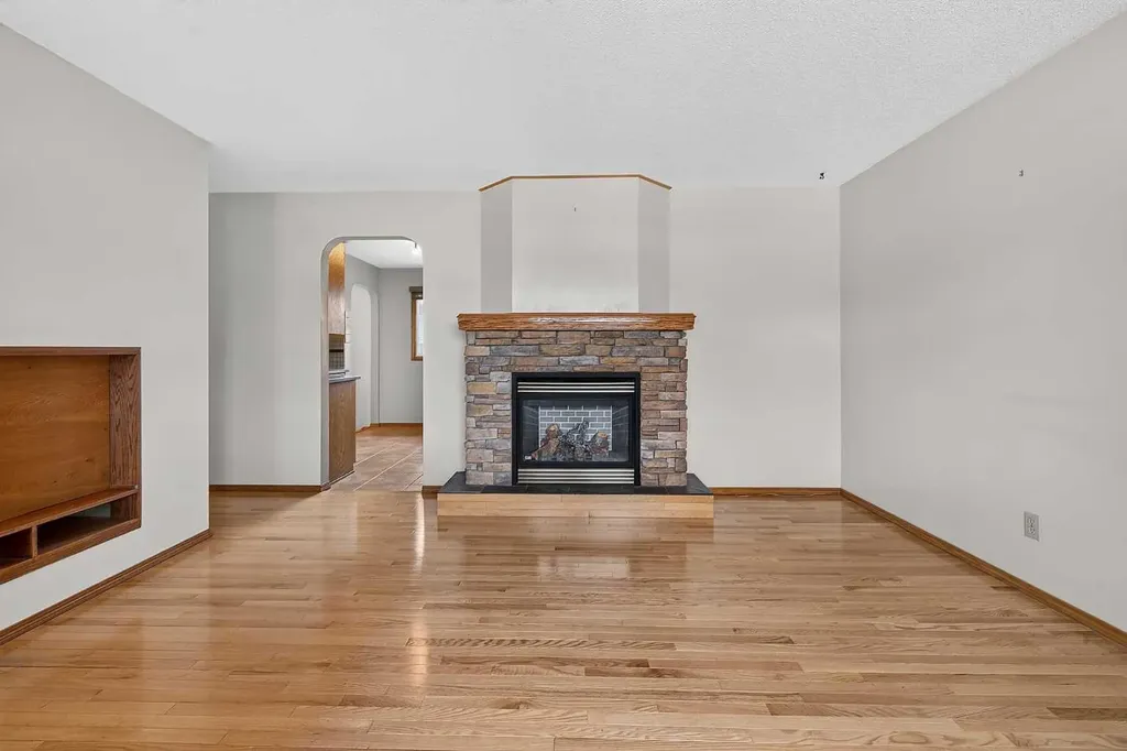 4639 Marbank Drive Calgary AB T2A 3H9