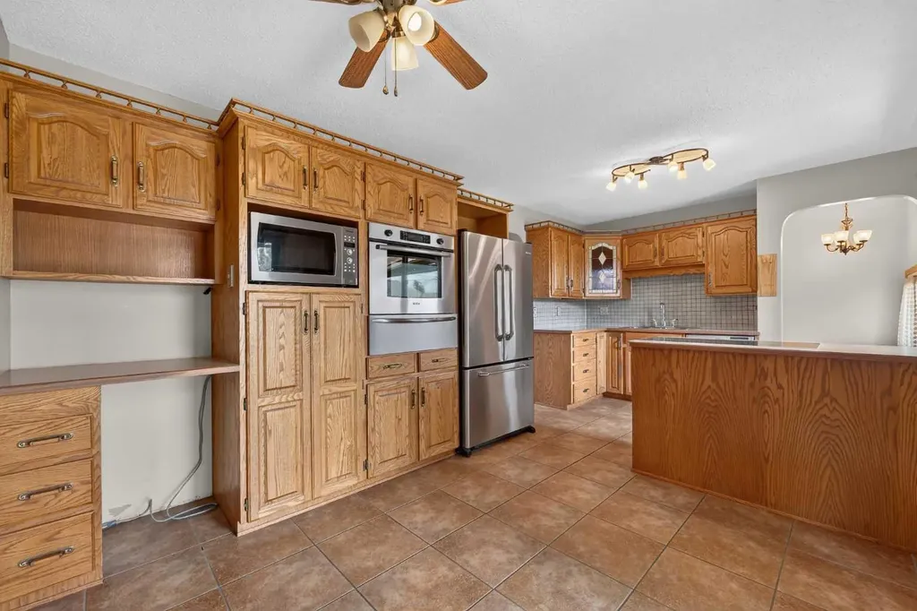 4639 Marbank Drive Calgary AB T2A 3H9