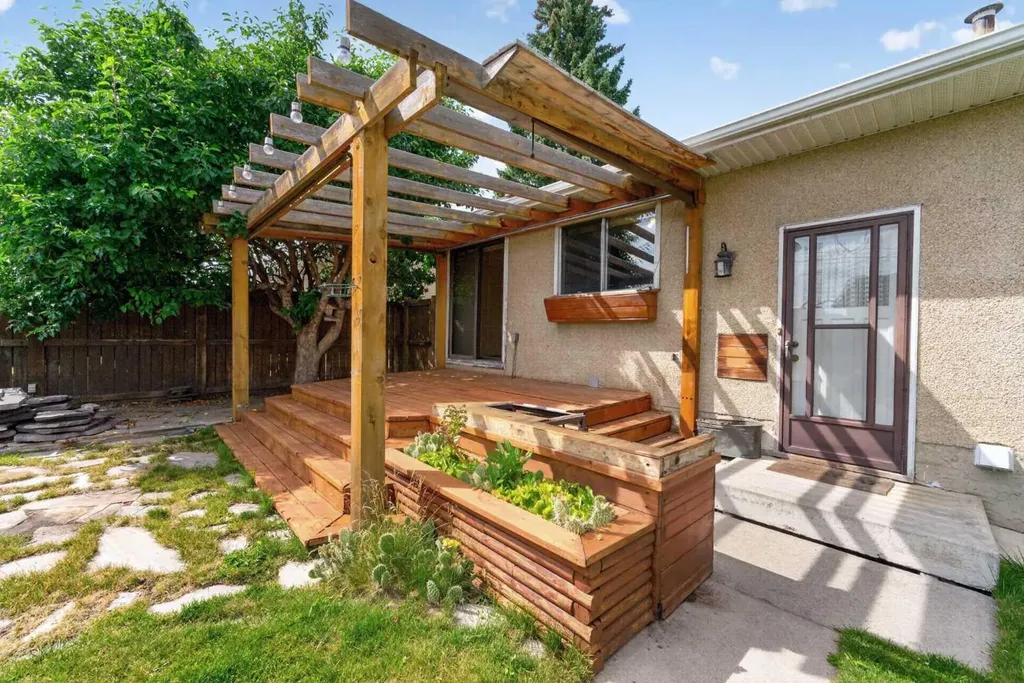 4639 Marbank Drive Calgary AB T2A 3H9
