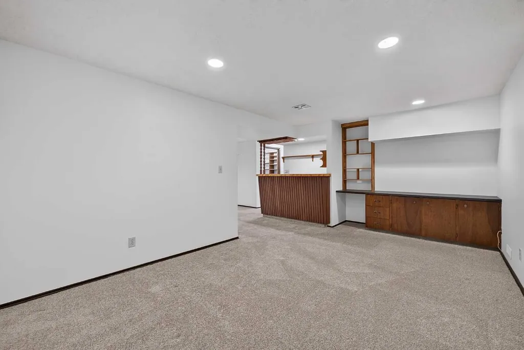 4639 Marbank Drive Calgary AB T2A 3H9