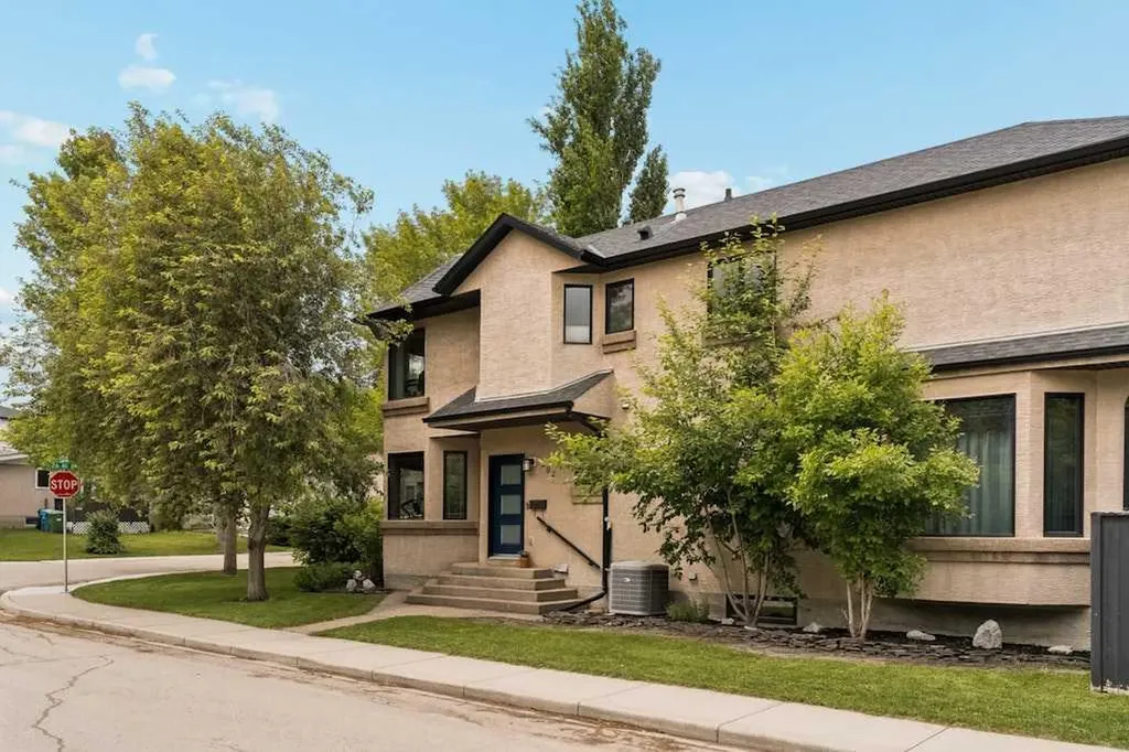 202 26 Avenue NW Calgary AB T2M 2C9