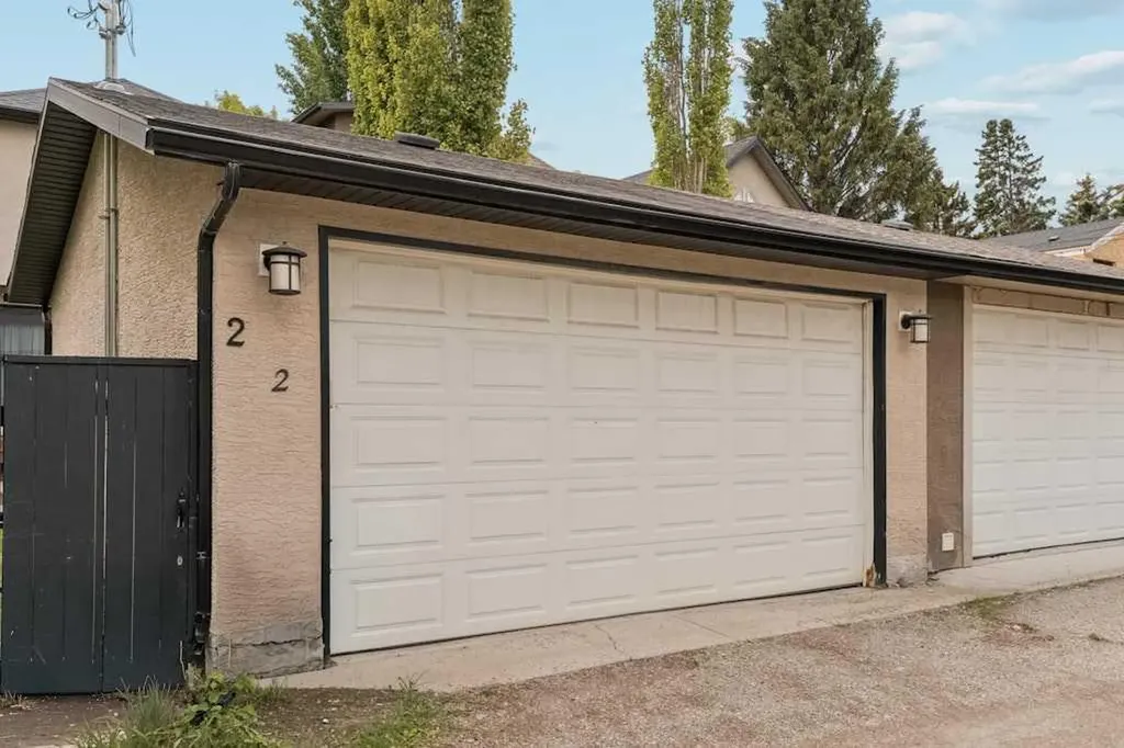 202 26 Avenue NW Calgary AB T2M 2C9