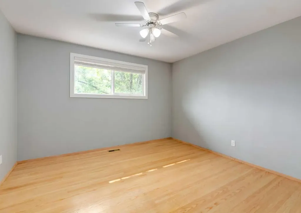 4220 Bowlen Street NW Calgary AB T2L 1P9