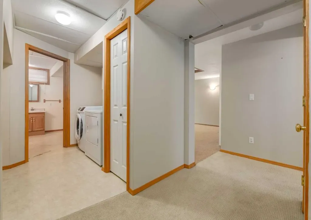 4220 Bowlen Street NW Calgary AB T2L 1P9